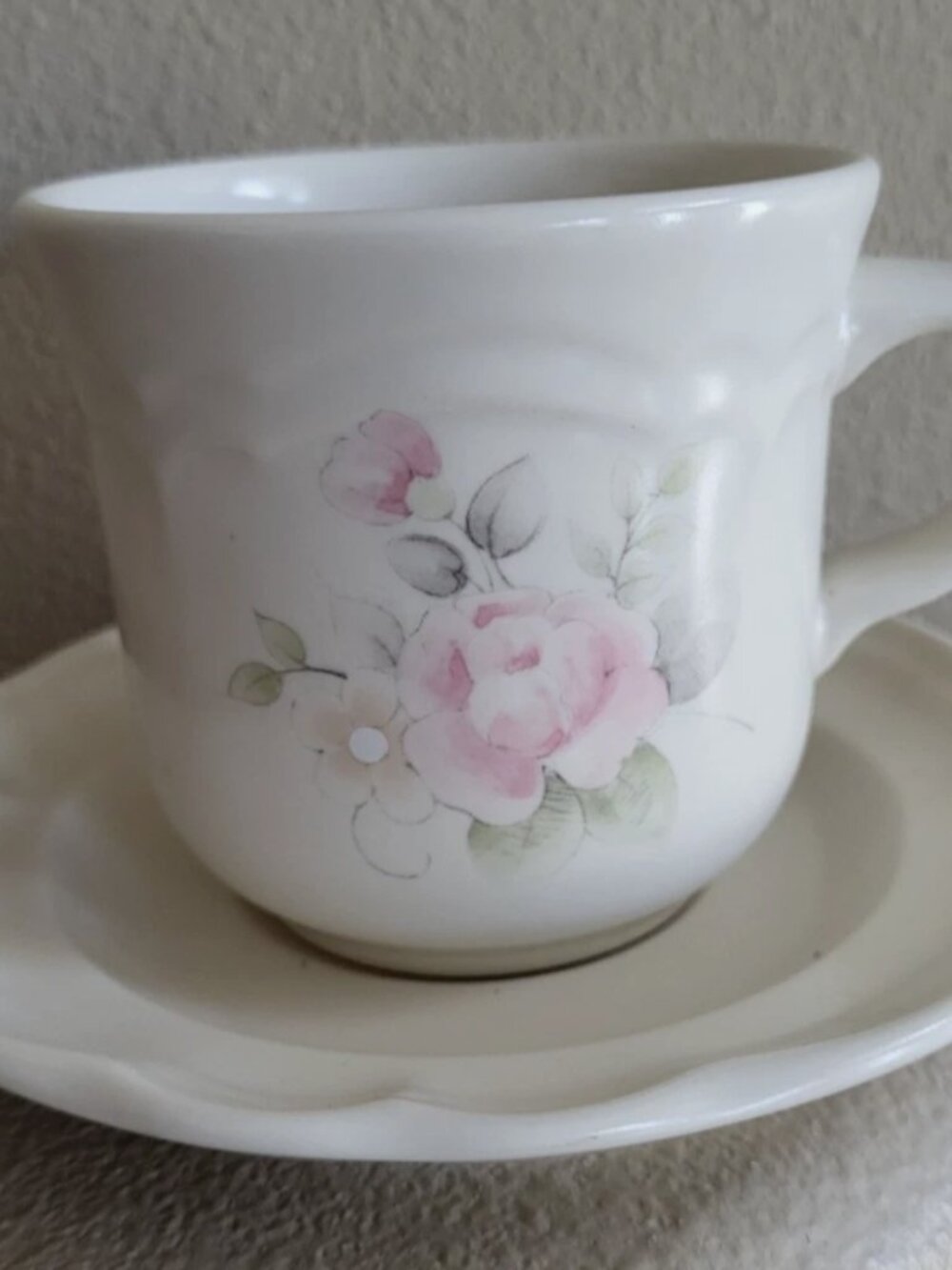 Pfaltzgraff Tea Rose Stoneware Coffee Cup & Saucer set Flower Made in the USA